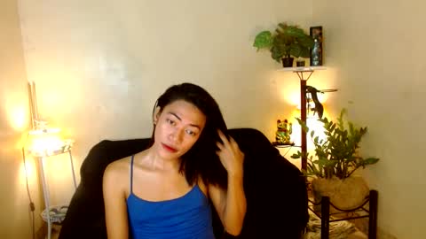 pinaybella_in_town online show from 12/10/24, 02:07