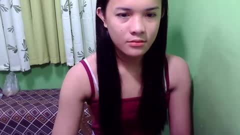 pinaymorena_rhowe online show from 11/26/24, 12:24