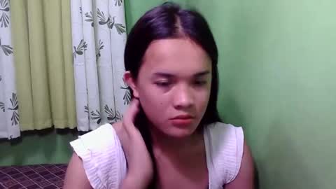 pinaymorena_rhowe online show from 12/03/24, 01:58