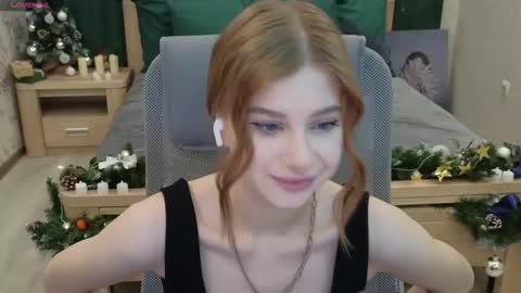 Nicole online show from 12/19/24, 07:32