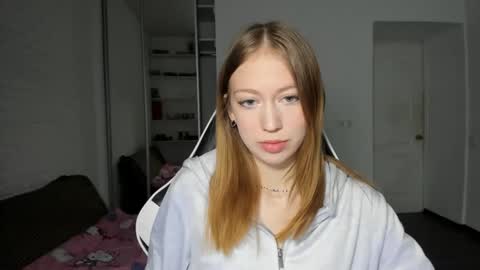 Polina online show from 11/11/24, 10:57