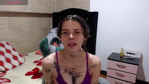 pretty_cristal22 online show from 12/07/24, 11:27