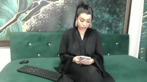 Queen Malika online show from 12/02/24, 04:59