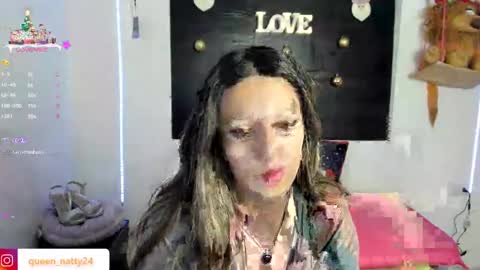 queen_natttyy online show from 12/19/24, 04:06