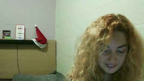 reddgirll online show from 12/21/24, 04:34