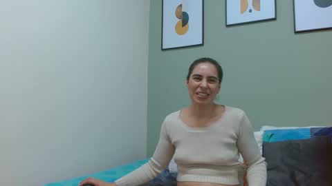 regina_millss online show from 12/31/24, 01:18