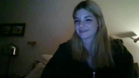 rileyzoee9 online show from 01/04/25, 02:02