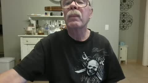 rodie01 online show from 11/21/24, 11:08