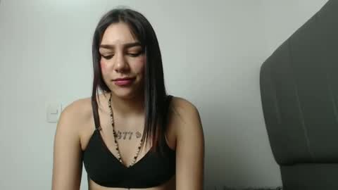 roxanne_fox06 online show from 11/23/24, 04:13