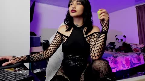 Aly independent model online show from 11/14/24, 12:34