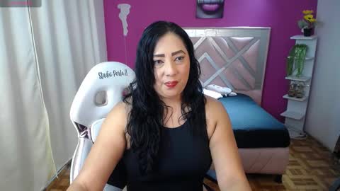 samanta_owenss online show from 11/17/24, 12:42