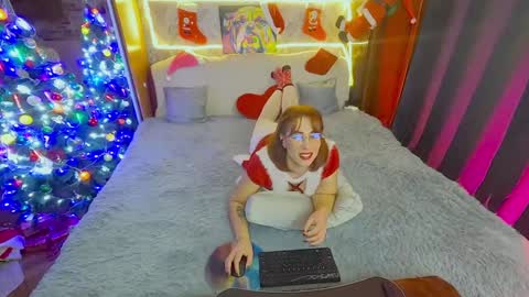 sara  foxy online show from 12/28/24, 03:36