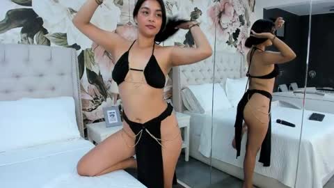 sararivera_1 online show from 02/19/25, 05:56