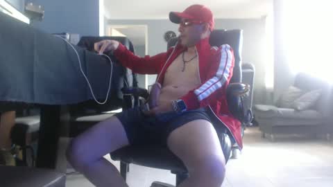 hetero serio discreto online show from 01/20/25, 06:06