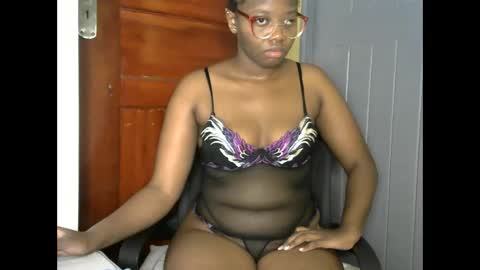 sexie_barbie_ online show from 11/24/24, 02:37