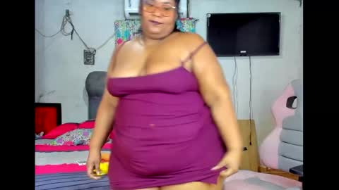 sexybigass online show from 11/17/24, 06:55