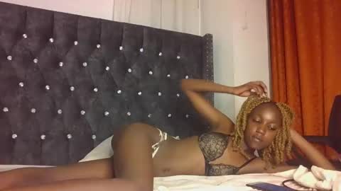 sexy_ebony_nica online show from 01/18/25, 04:43