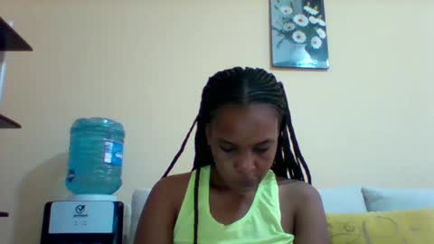 DOVY ACHIENG online show from 12/04/24, 12:03