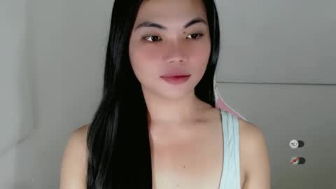 shenaya_bae online show from 12/13/24, 02:43