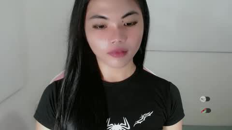 shenaya_bae online show from 11/29/24, 12:42