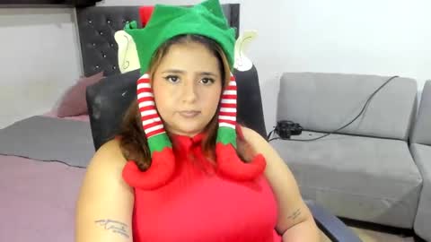 Shofia Beltran online show from 12/04/24, 12:19