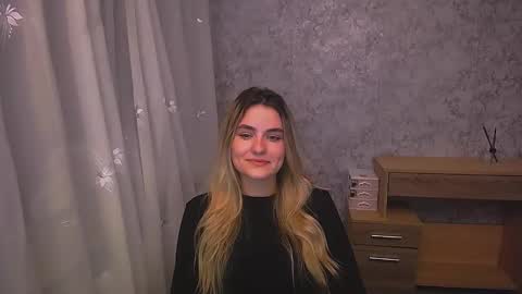 shy_sabrina_ online show from 12/16/24, 11:08