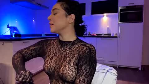 sierra_nevadas online show from 01/04/25, 05:55