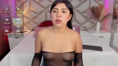 Sofia  Morgan   online show from 12/09/24, 10:41