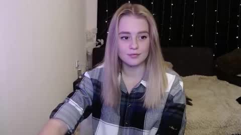 sofia_rosemary online show from 11/29/24, 11:59