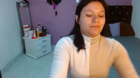 sonialatin69 online show from 11/11/24, 02:23