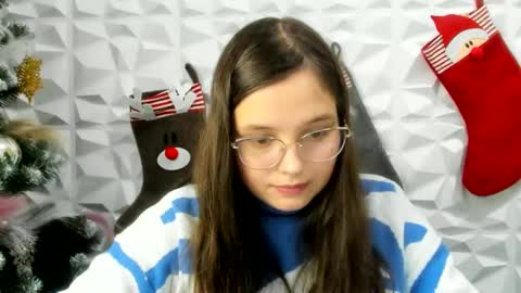 sophiedreamss online show from 12/15/24, 10:37