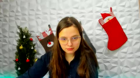 sophiedreamss online show from 12/12/24, 09:54