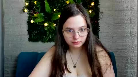 sophiedreamss online show from 12/13/24, 09:32