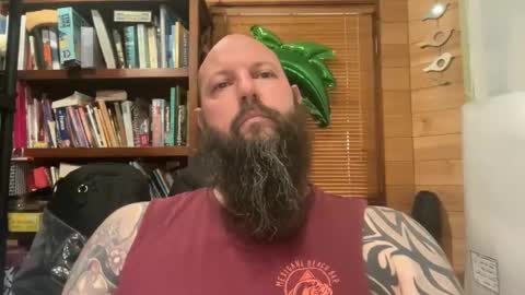 Beard Guy online show from 01/07/25, 02:55