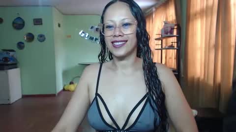 alejandra online show from 11/28/24, 04:55