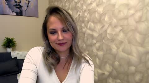 Naomi online show from 11/21/24, 12:10