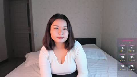 suran_babe online show from 12/22/24, 01:05