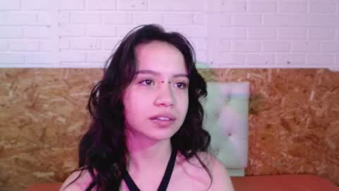 susana_petite420 online show from 11/21/24, 06:56