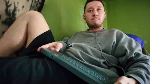 sweet_guy35 online show from 01/02/25, 04:04