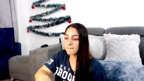 Sara online show from 12/24/24, 03:37