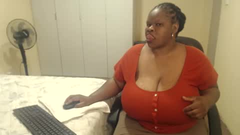 sweetnoziexxx online show from 11/24/24, 04:49