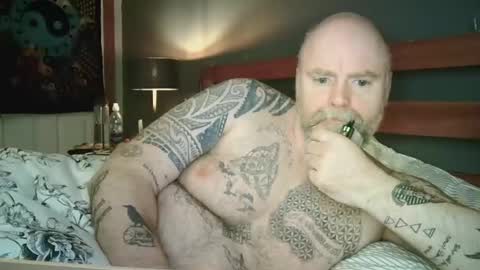 Tattooeddilf online show from 11/10/24, 08:41