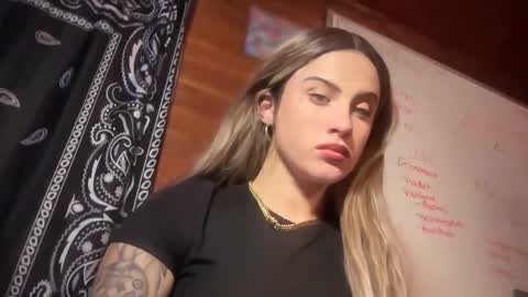 badgirltay online show from 12/23/24, 03:52