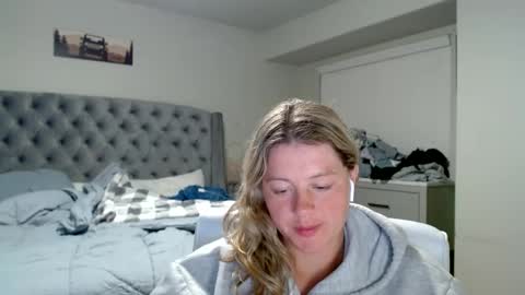 thatprettyblondegirl online show from 11/19/24, 02:10