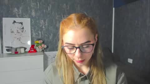 thea_lyss online show from 01/17/25, 08:39