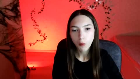 Evelina online show from 11/27/24, 03:32