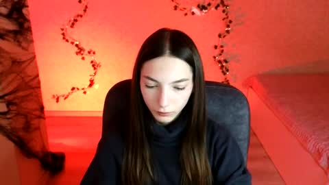 Evelina online show from 11/26/24, 10:51