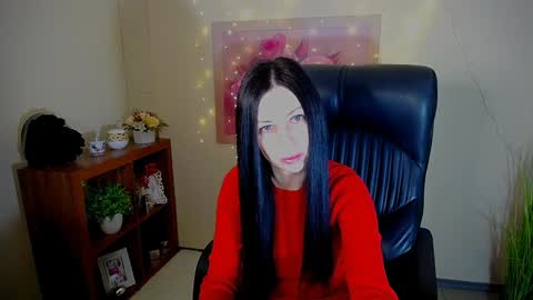 Luisa online show from 12/30/24, 09:21