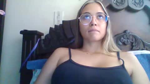 triana_bell online show from 11/14/24, 05:35