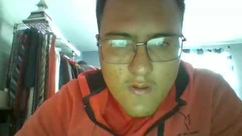 urielmedina960831 online show from 11/22/24, 04:02